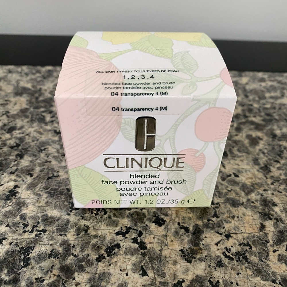 Clinique Blended Face Powder and Brush